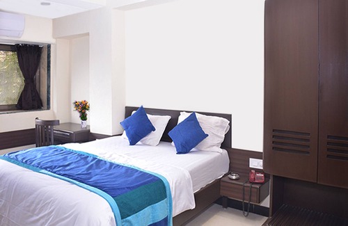 Malad East Hotel | a1 Hotel