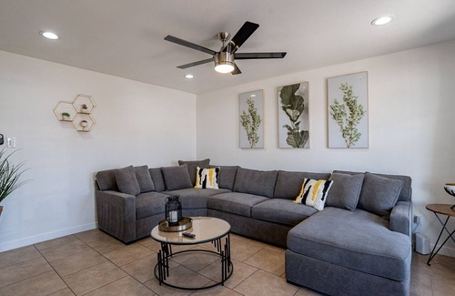 Scottsdale Estates Nine House | A1 Location Old towns finest. Upgraded mattresses, pool, upscale living