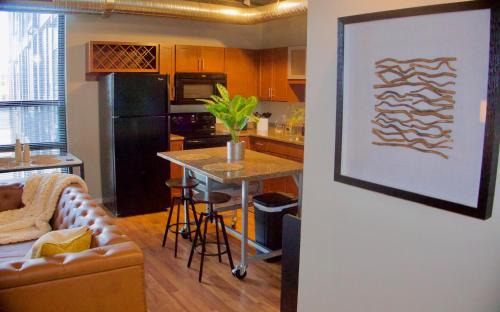 Old West Side Apartment | A2 Gem Everything U of M & More!