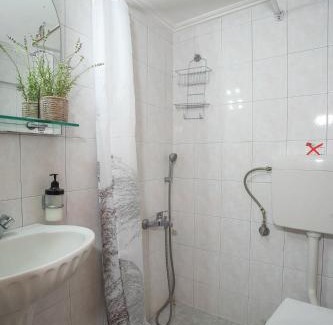 Yenion Apartment | A3 - Tzitzifo Apartment