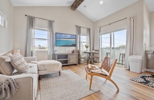 Sunset Cliffs Apartment | A4609b- Sunset Cliffs Dream Apartment