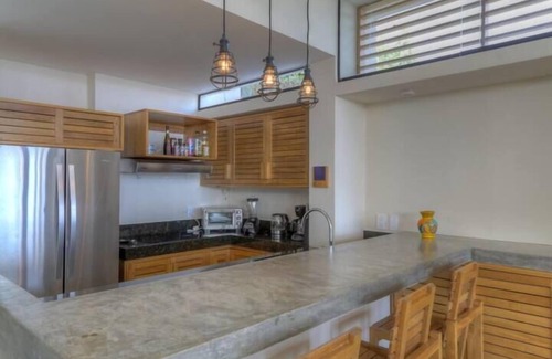 Hidalgo Apartment | A5 King Suite, Ocean Front Gorgeous Villa