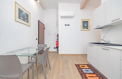 Cesate Apartment | A7 Moonlight Loft MI-Rho-Fiera-MXP Airport-Como