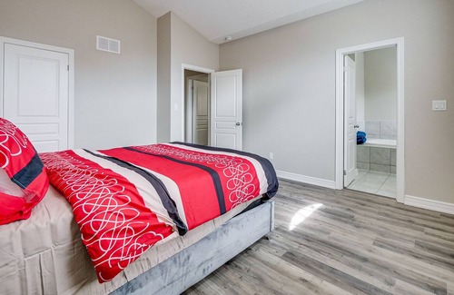 Brampton House | Aaira Suites 4 Bedroom