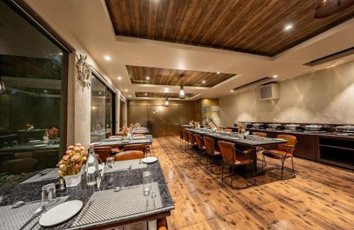Gagar Hotel | Aamari Resort