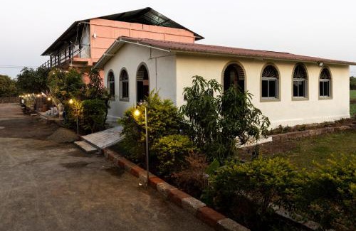 Haripur Hotel | AamraKunj Gir Resort