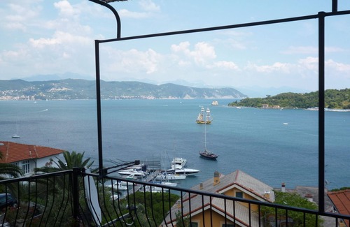 Portovenere Apartment | Aamzing Terrace in Portovenere (5Terre) luxury apartment