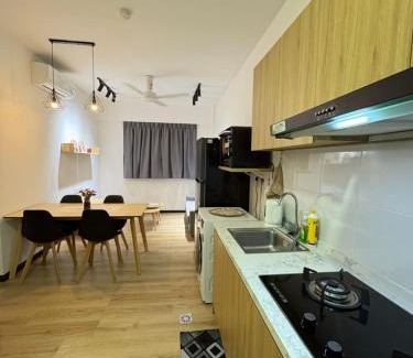 Kota Kinabalu Apartment | Aariz Homestay