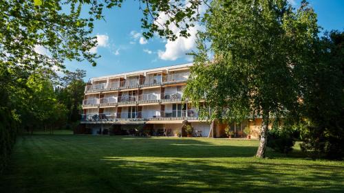 Csopak Apartment | Aart Apartman