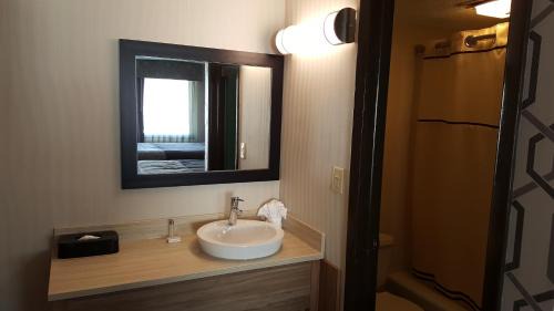 Lewiston Hotel | AArtpark Hotel Inn at Lewsiton