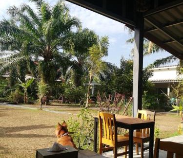 Khuekkhak House | Aathid Garden Khao Lak