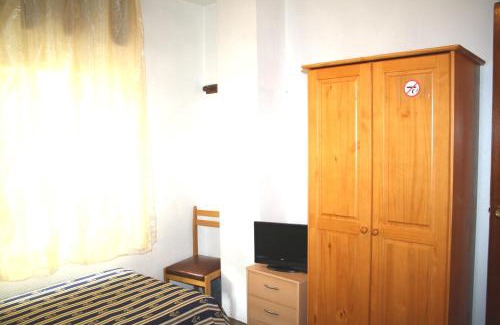 Camino de Ronda House | AB Pension Granada