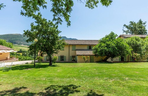 Nerbisci House | Abadia Farneto