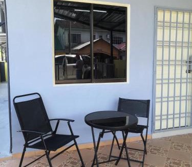 Taman Kota Masai House | Abah 2 Room Homestay
