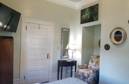 Winters Bed & Breakfast | Abbey House Inn
