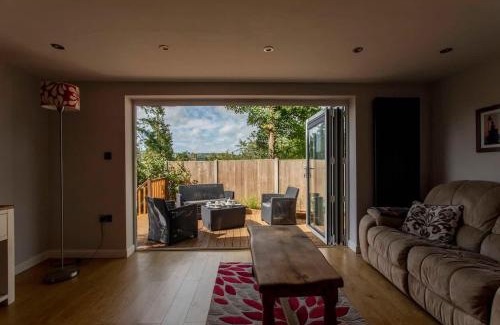 Bathampton House | Abbey Rectory - with private parking