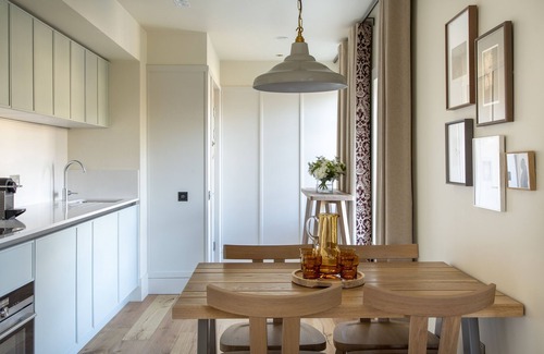 Gifford Apartment | Abbey Strand Apartments, at Holyrood