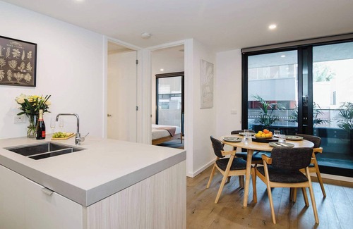 Abbotsford Apartment | Abbotsford Abode With Pool, Parking & Gym