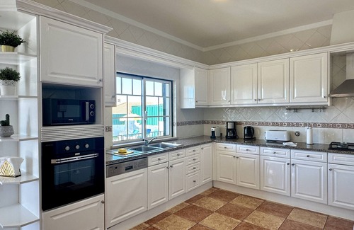 Cerro do Ouro Villa | Abby by Check-in Portugal