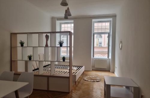 Golcuv Jenikov Apartment | ABC Homestay