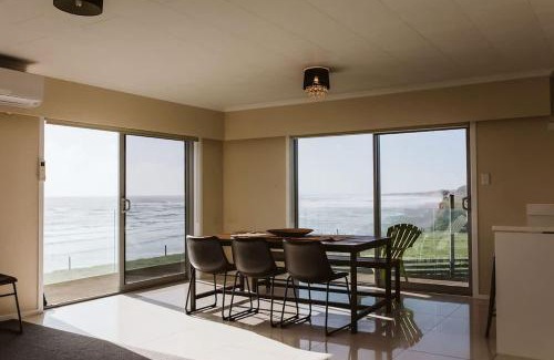 Bell Block Apartment | ABC on Wanaka Bay - beachfront home w. ocean views