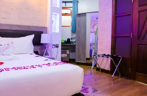 Nanyuki Bed & Breakfast | Aberdare Prestige & Royal Cottages