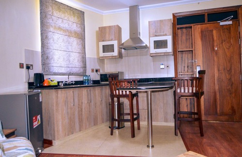 Nanyuki Bed & Breakfast | Aberdare Prestige & Royal Cottages