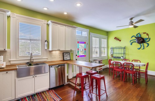 San Jacinto Cottage | Abfab Seaside Cottage