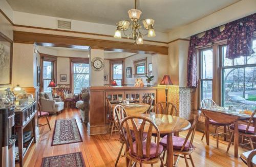 Skidmore Academy Historic District Bed & Breakfast | Abigail's Bed and Breakfast Inn