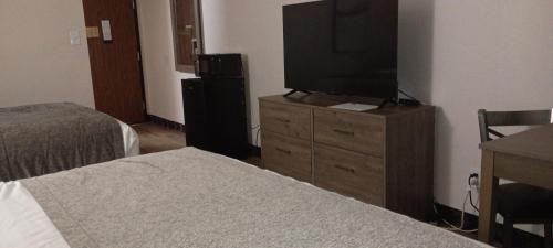 Abilene Hotel | Abilene Whitten Inn