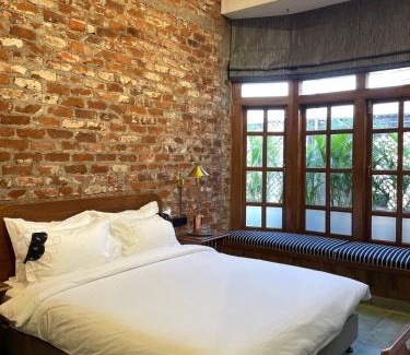 Wellington Pier Hotel | Abode Bombay