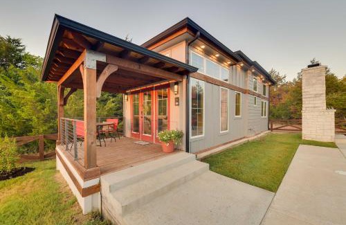 Whitney House | about 11 Mi to Lake Whitney Tree-Lined Cabin with Deck