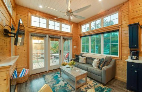 Whitney House | about 11 Mi to Lake Whitney Tree-Lined Cabin with Deck