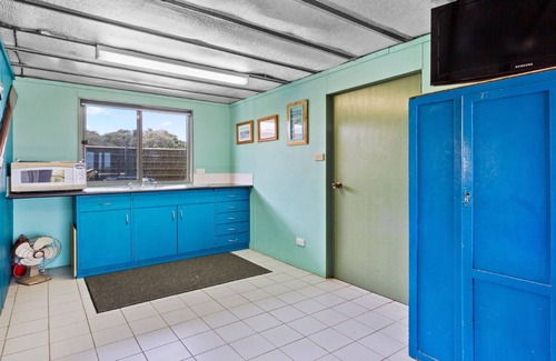 Lake Wangary House | About Windward - Budget Property With Million $ Views