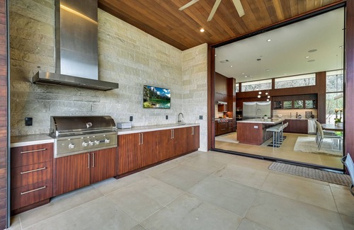 Austin House | Above Austin Anthem | Modern Luxury I Waterfront | Pool/Spa I Pickleball