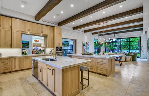 The Ravine House | Above Lakeside I Lakefront | Pickleball I Pool/Spa l Firepit I Luxe Services