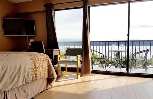 Campbell River Hotel | Above Tide Motel