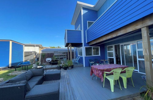 Pukehina House | Absolute Beachfront! - Large, airy, NEW! holiday house