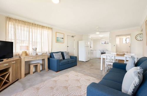 Lennox Head Apartment | Absolute Beachfront Apartment 3B