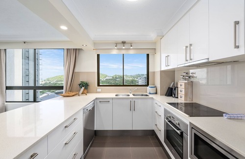 Palm Beach Apartment | Absolute beachfront - Royal Palms