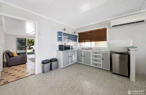 Yeppoon House | ABSOLUTE BEACHFRONT WITH A POOL