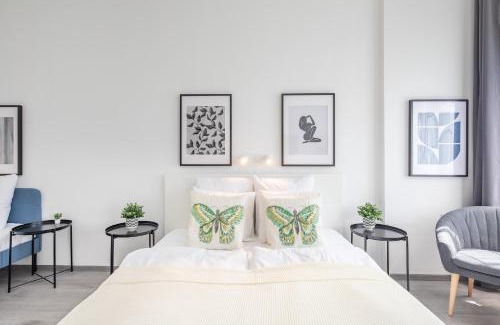 Jozsefvaros Apartment | Absolute Central - NEW - Sunny