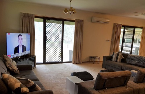Corowa House | Absolute Murray River accommodation