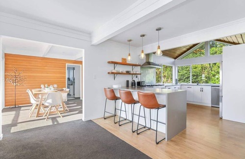 Lynmore House | Absolute Redwoods | Stylish Lynmore Home