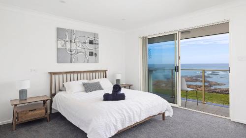 Anna Bay House | Absolute Waterfront Anna Bay