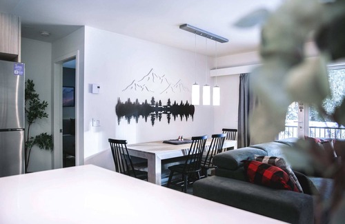 Revelstoke Condo | Absolutely Revy - Ground Level Condo with Hot Tub