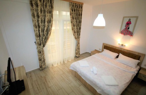 Orsova House | Aby sunrise