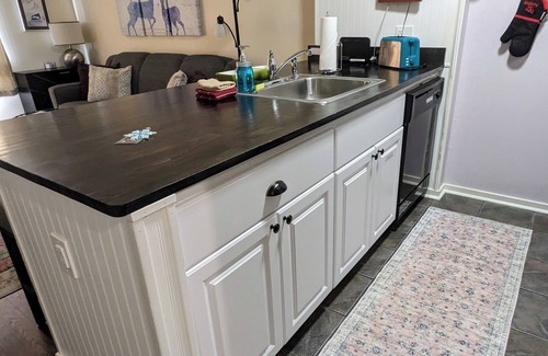 Snowshoe Condo | AC! 1BR Slopeside Condo SLEEPS 4
