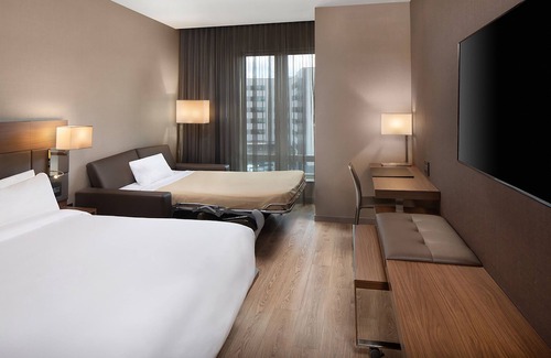 South Loop Hotel | AC Hotel Bloomington Mall of America