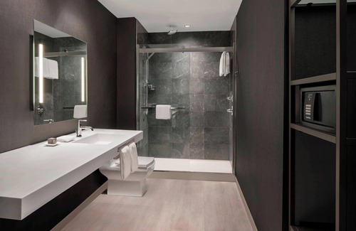 Gainesville Hotel | AC Hotel by Marriott Gainesville Downtown